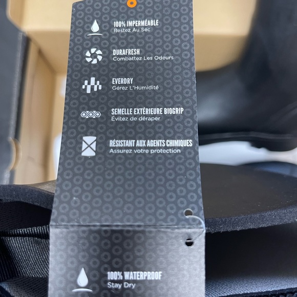 NIB Men 10, All Environments/Terrain Working 100% Waterproof Stay Dry - Picture 16 of 16